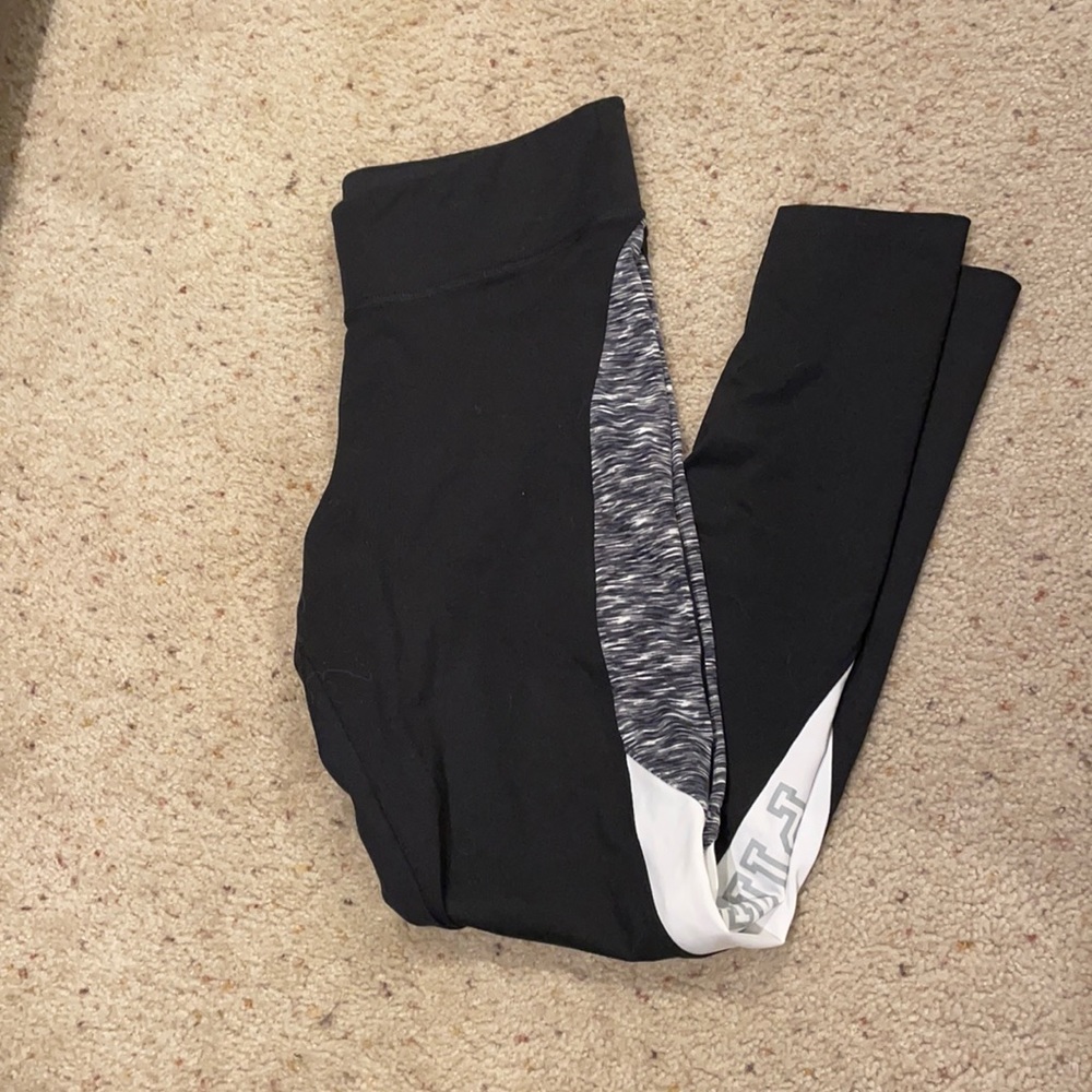 PINK Ultimate Leggings